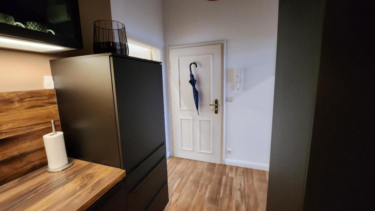 Das Ferienapartment Alexandrine Direkt Am Pfaffenteich Mit Eigenem Parkplatz Schwerin  Buitenkant foto