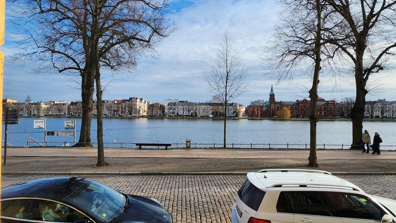 Das Ferienapartment Alexandrine Direkt Am Pfaffenteich Mit Eigenem Parkplatz Schwerin  Buitenkant foto